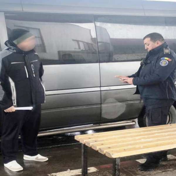 A plătit 1.700 de euro și s-a ales cu un dosar penal