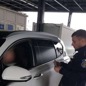 La volan cu un permis nerecunoscut de legea română