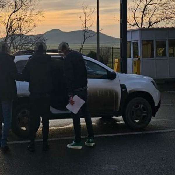 Căutați de autorități pentru infracțiuni contra persoanei, depistați și reținuți în PTF Albița
