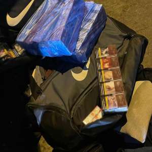 Zeci de mii de țigarete de contrabandă, descoperite pe comunicațiile rutiere din apropierea frontierei cu Bulgaria