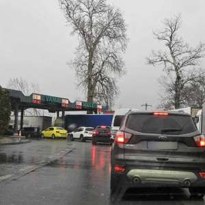 Cetățean ucrainean depistat conducând în baza unui permis bulgăresc fals