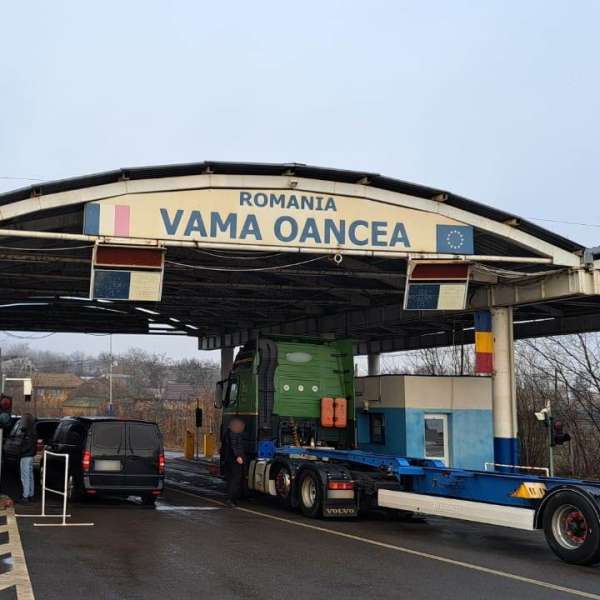 Autoturism recent radiat din circulație, descoperit la trecerea frontierei