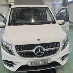 1.680 pachete cu țigări ascunse în bagaje şi în plafonul unui autoturism, descoperite  la PTF Siret