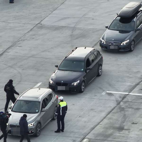 Cetățeni sirieni fără documente valabile pentru a călători în spațiul Schengen, depistaţi de polițiștii de frontieră doljeni