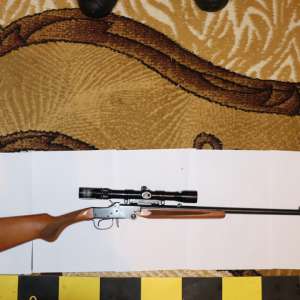 Arme şi muniţie, descoperite de poliţiştii de frontieră în urma unor percheziţii domiciliare