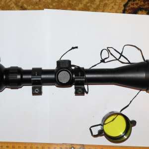 Arme şi muniţie, descoperite de poliţiştii de frontieră în urma unor percheziţii domiciliare