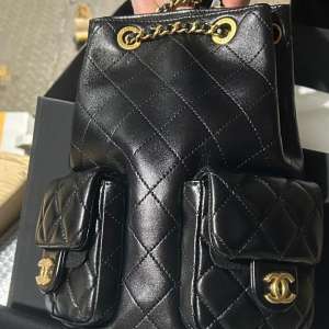 Bunuri susceptibile a fi contrafăcute în valoare de 37 milioane lei, descoperite de poliţiştii de frontieră din cadrul PTF Isaccea