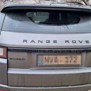 Land Rover Evoque furat din Italia, descoperit la Albița