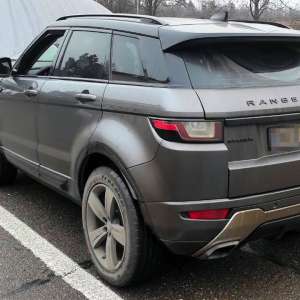 Două autoturisme în valoare totală de 40.000 euro, căutate de autoritățile din Belgia și Italia, oprite la PTF Albița