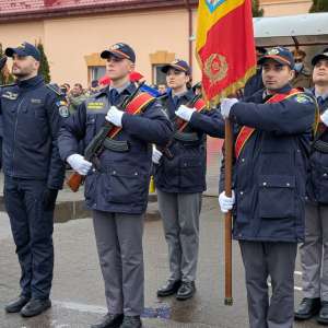 O serie nouă de elevi a depus jurământul militar la Şcoala \