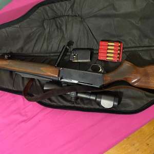 Arme, muniţie și țigări descoperite de poliţiştii de frontieră în urma unor percheziţii domiciliare