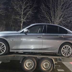 Autoturism și documente furate din state europene, reținute în PTF Albița