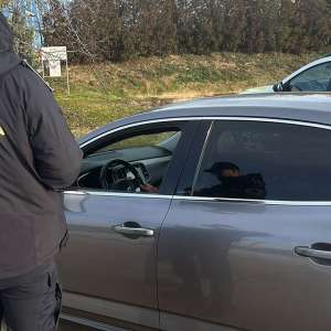 Peste 37.000 țigarete provenite din Bulgaria, introduse ilegal în țară, confiscate de poliţiştii de frontieră constănțeni