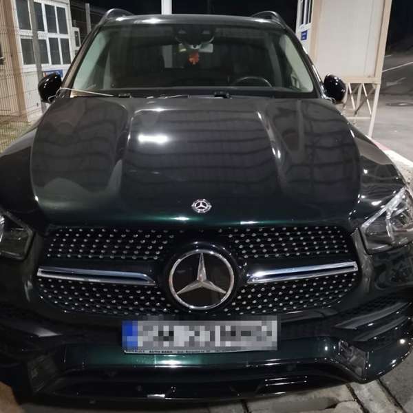 Autoturism în valoare de aproximativ 47.000 euro căutat de către autoritățile din Canada, descoperit la PTF Naidaș