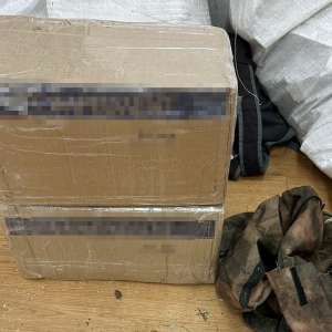 Doi maramureșeni prinși cu nouă saci cu țigări în Repedea