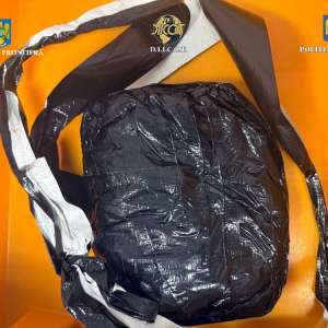 Cetățean brazilian arestat preventiv după ce a fost depistat pe Aeroportul Otopeni cu droguri asupra sa