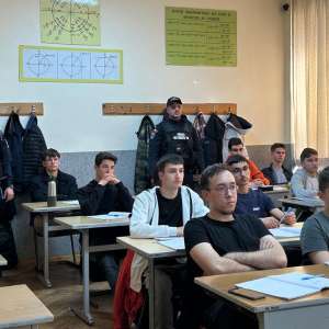 Vă așteptăm în echipa noastră!