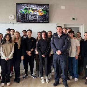 Promovarea profesiei de polițist de frontieră în licee sătmărene