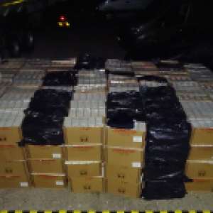 Cisternă plină cu ţigări de contrabandă, depistată de poliţiştii de frontieră