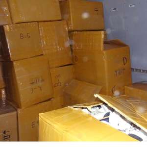 Bunuri contrafăcute în valoare de peste 463.000 de lei, confiscate de polițiștii de frontieră doljeni