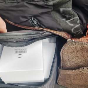 Produse cosmetice susceptibile de a fi contrafăcute, confiscate la frontieră