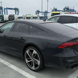 Autoturisme de lux cu numere de înmatriculare și acte false pregătite pentru export, în valoare de peste 200.000 euro, descoperite de polițiștii de frontieră constănțeni