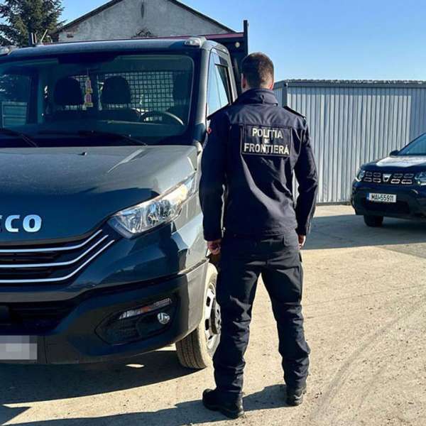 Autoutilitară, în valoare de 40.000 de euro, căutată de autoritățile din Germania, descoperită în Petrova