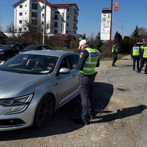 Două permise de conducere false descoperite și 28 de sancțiuni contravenționale aplicate, într-o acțiune în județul Satu Mare