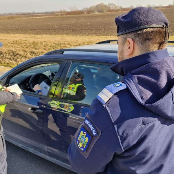 Două permise de conducere false descoperite și 28 de sancțiuni contravenționale aplicate, într-o acțiune în județul Satu Mare