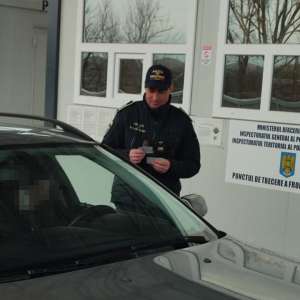 Descoperit la controlul de frontieră cu un permis de conducere ,,preschimbat” în fals