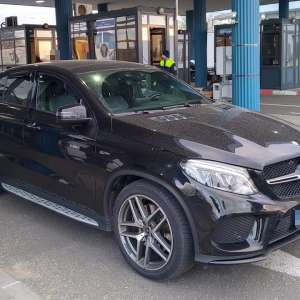 Un autoturism de lux și un automarfar căutate pentru confiscare, descoperite la Punctul de Trecere a Frontierei Moravița