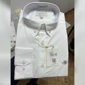 Produse de lux de aproximativ 95.000 lei confiscate pe Aeroportul Iași