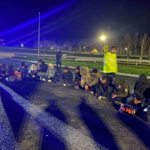22 de cetățeni străini fără drept de a călători în spațiul Schengen  depistați de polițiștii de frontieră