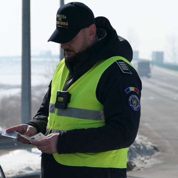 Român cu documente false căutat pentru a fi arestat, descoperit la Giurgiu