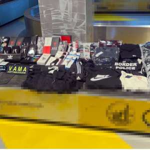 Bunuri de peste 17.000 de  lei confiscate și lucrări penale pentru contrabandă la Aeroportul Iași