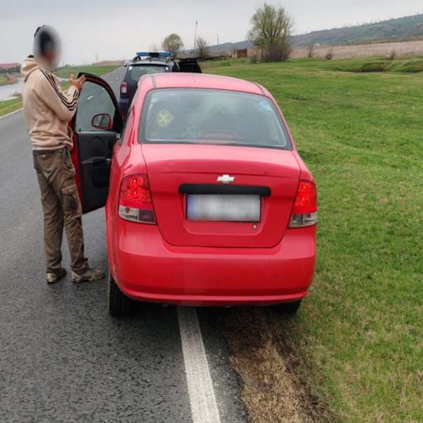 Cetățean român depistat în trafic, la volanul unui autoturism, fără a deține permis de conducere
