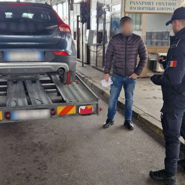Certificat de înmatriculat fals descoperit în PTF Galați Rutier