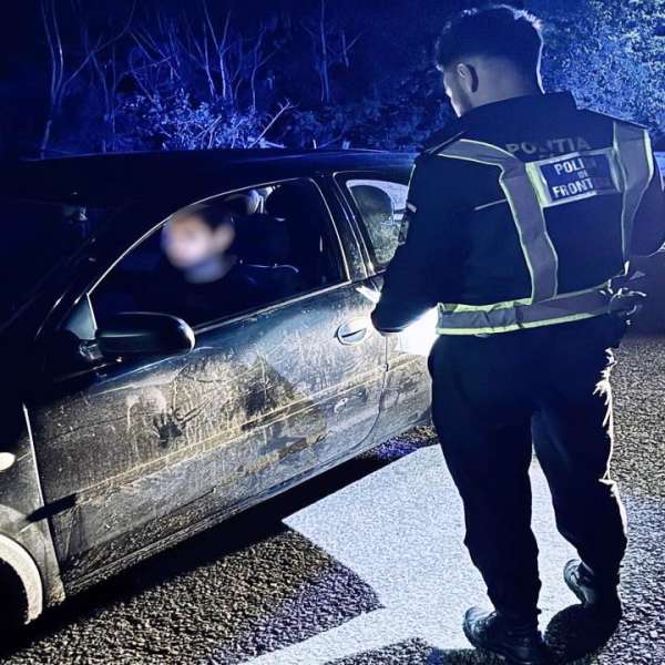 Tânăr fără permis descoperit în trafic de polițiștii de frontieră