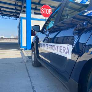 Cetățean turkmenistan depistat de polițiștii de frontieră la volanul unui autoturism cu un permis de conducere fals