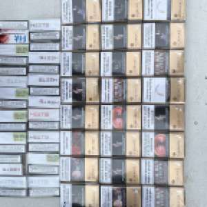 Ţigări de contrabandă ascunse în bagaje