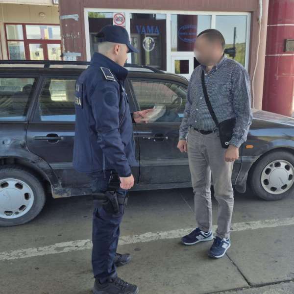 Descoperit la controlul de frontieră cu un permis de conducere  fals