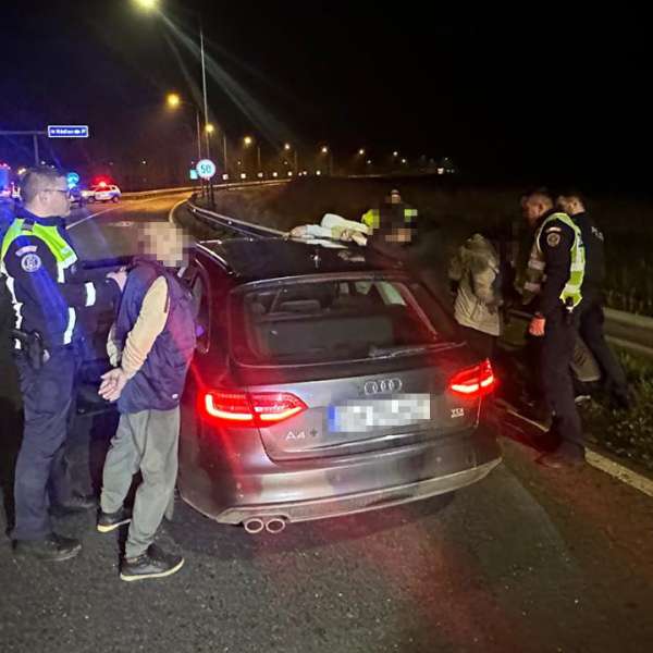 21 de cetățeni străini fără drept de a călători în spațiul Schengen depistați de polițiștii de frontieră