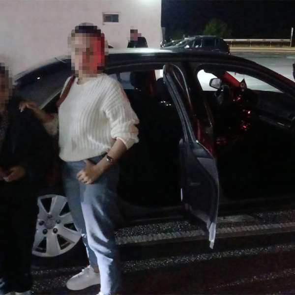 Două persoane de origine siriană, depistate de polițiștii de frontieră din Calafat, într-un autoturism, în încercarea de a intra ilegal în România