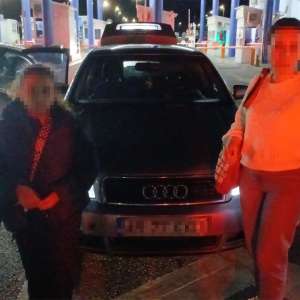 Două persoane de origine siriană, depistate de polițiștii de frontieră din Calafat, într-un autoturism, în încercarea de a intra ilegal în România