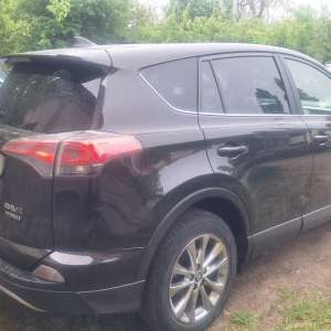 Autoturism căutat de autorităţile din Germania, oprit la Albița