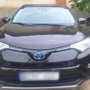 Autoturism căutat de autorităţile din Germania, oprit la Albița