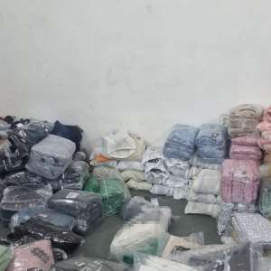 Acțiune „BLITZ” la Giurgiu – Peste 780 de produse contrafăcute, depistate de poliţiştii de frontieră într-un autocar