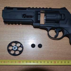 Armă ascunsă și nedeclarată descoperită în PTF Galați–Rutier