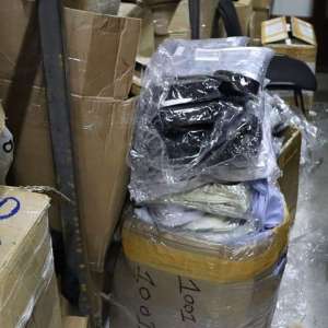 Bunuri contrafăcute în valoare de  peste jumătate de milion de lei, oprite de la comercializare de polițiștii de frontieră