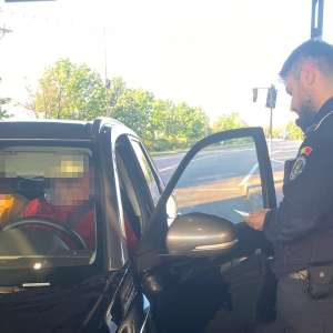 Autoturisme în valoare de 150.000 de lei, căutate de autorităţile din Olanda și Spania, descoperite în PTF Albița